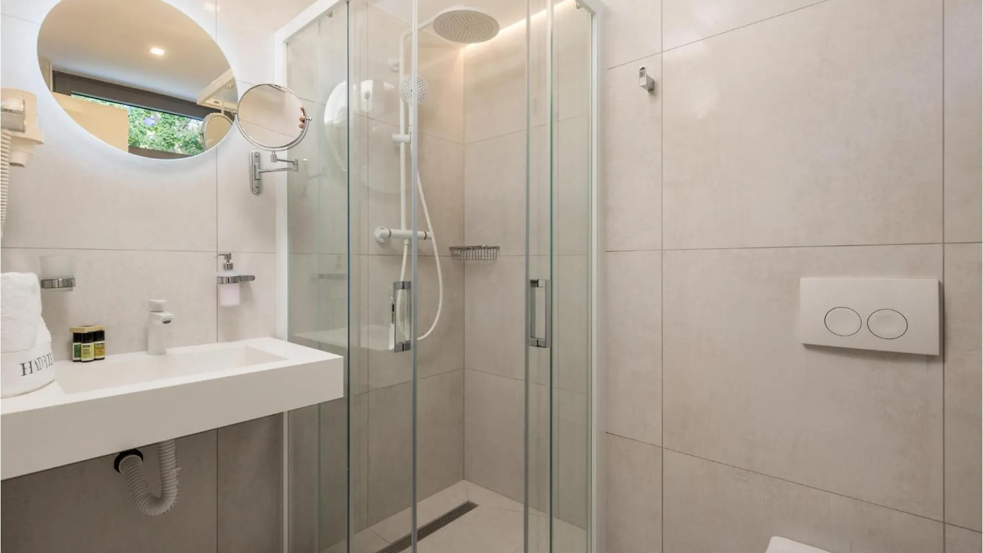 Pet Friendly Apartment In Krk With Kitchen Krk Town 0*,  Chorvatsko